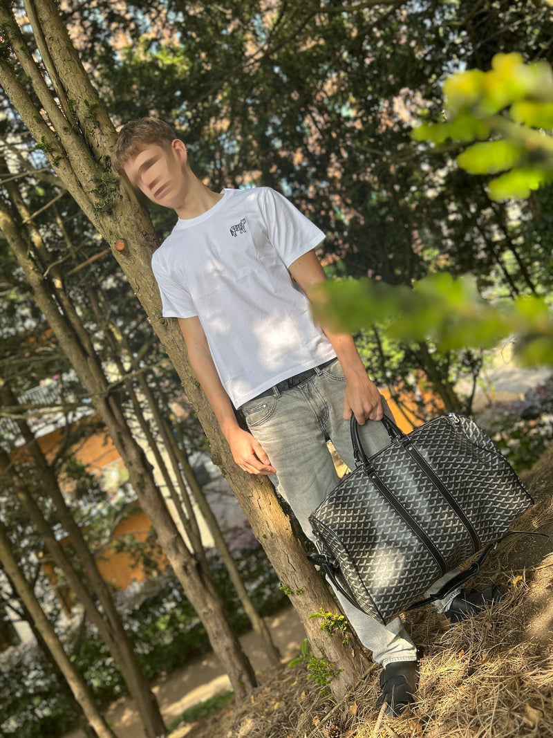 White t-shirt